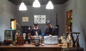 Kedai Kopi Mustafa85, Tempat Ngopi Suasana Santai Di Malam Hari